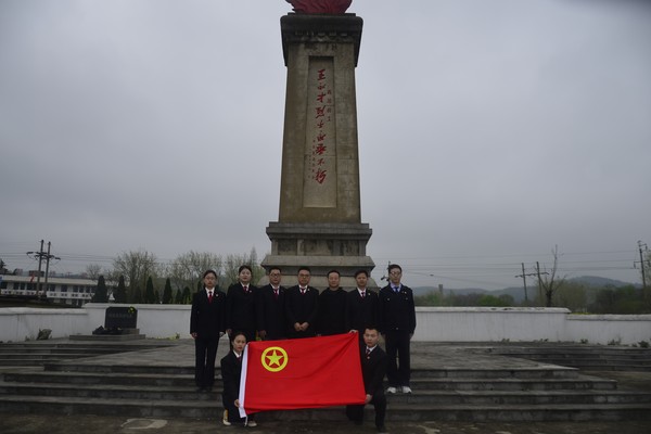 王永才烈士陵园5.jpg