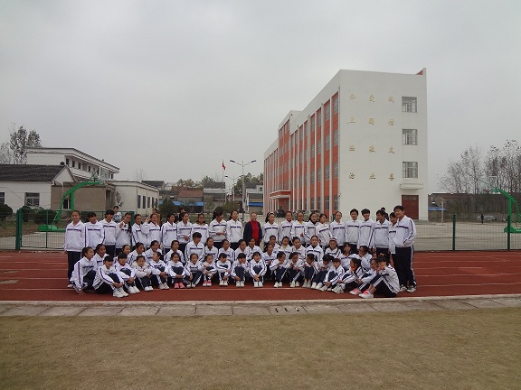 广岩初中第17届运动会开幕式文体表演