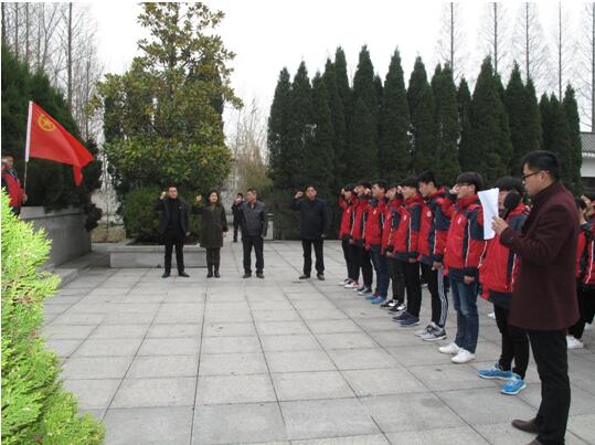 缅怀先烈志，传承红基因，放飞中国梦
